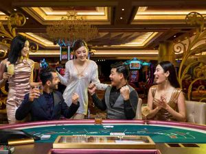 Crown Casino là một sòng bạc bạc đình đám tại xứ sở Chùa Vàng Campuchia